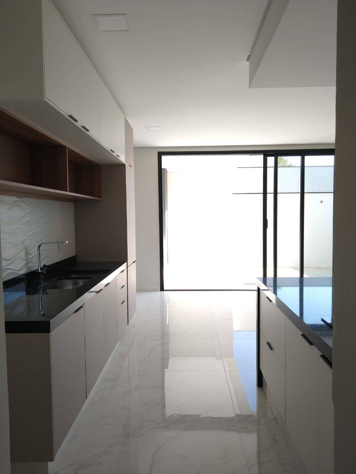 Casa à venda com 3 quartos, 201m² - Foto 17