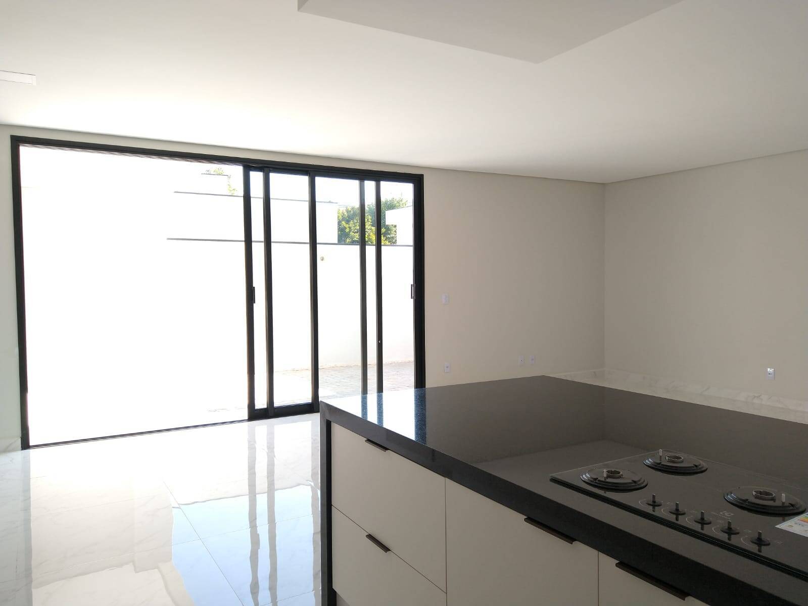 Casa à venda com 3 quartos, 201m² - Foto 19