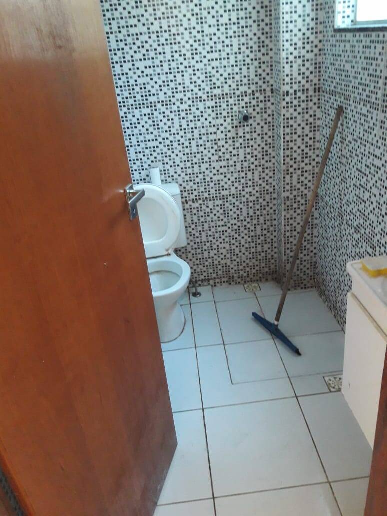 Apartamento à venda com 1 quarto, 60m² - Foto 2