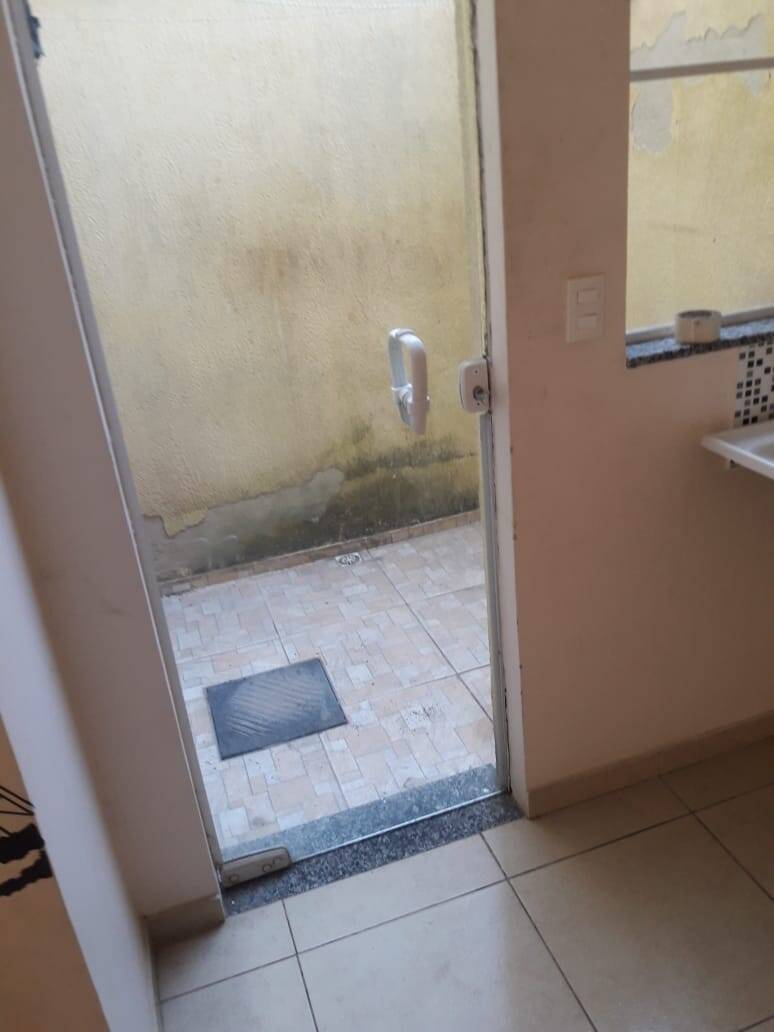 Apartamento à venda com 1 quarto, 60m² - Foto 3