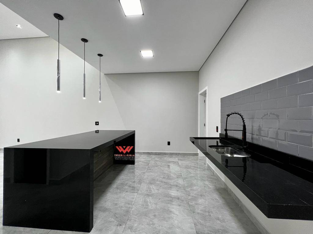 Casa à venda com 3 quartos, 200m² - Foto 5