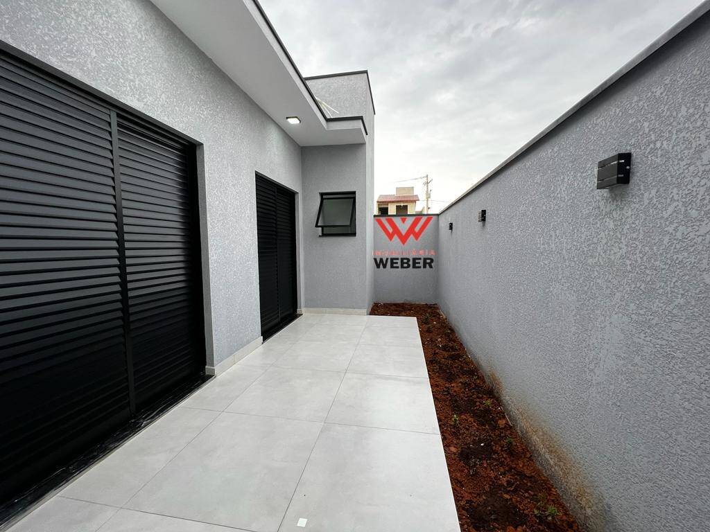 Casa à venda com 3 quartos, 200m² - Foto 17