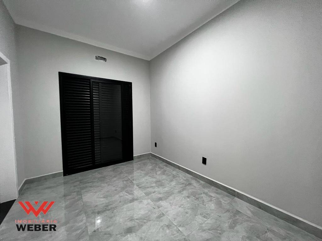 Casa à venda com 3 quartos, 200m² - Foto 16