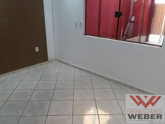 Casa à venda com 3 quartos, 125m² - Foto 2