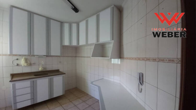 Apartamento à venda com 3 quartos, 93m² - Foto 2