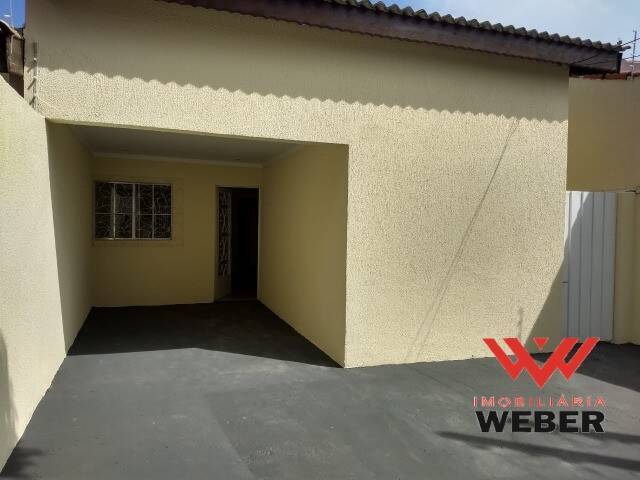 Casa à venda com 3 quartos, 100m² - Foto 2