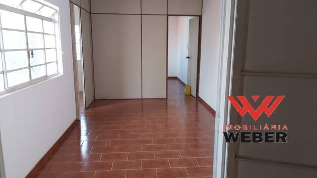 Casa à venda com 3 quartos, 155m² - Foto 2