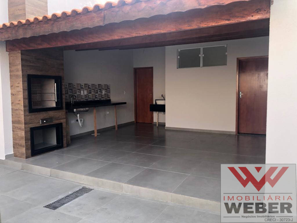 Sobrado à venda com 3 quartos, 394m² - Foto 1