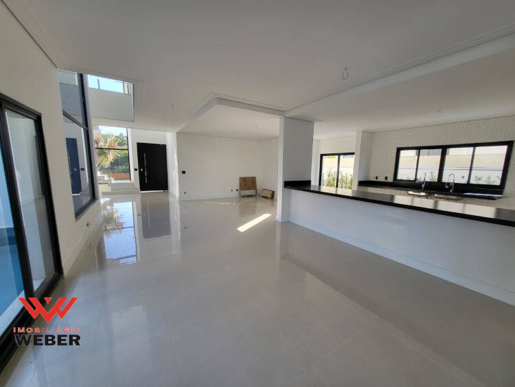 Casa à venda com 4 quartos, 416m² - Foto 4