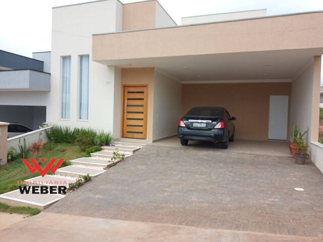 Casa à venda com 3 quartos, 173m² - Foto 1