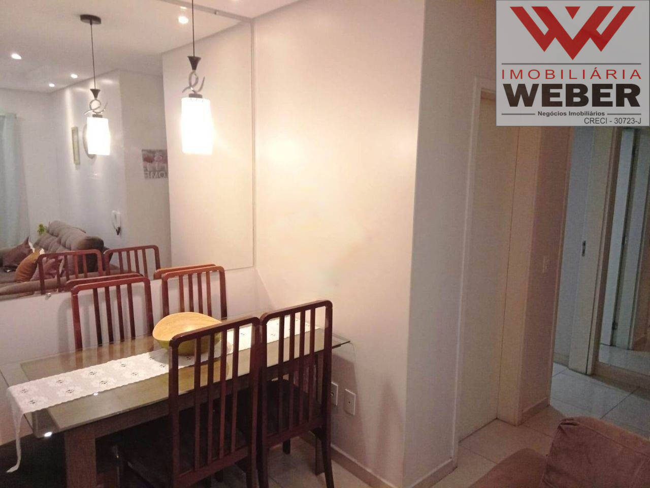 Apartamento à venda com 2 quartos, 60m² - Foto 2