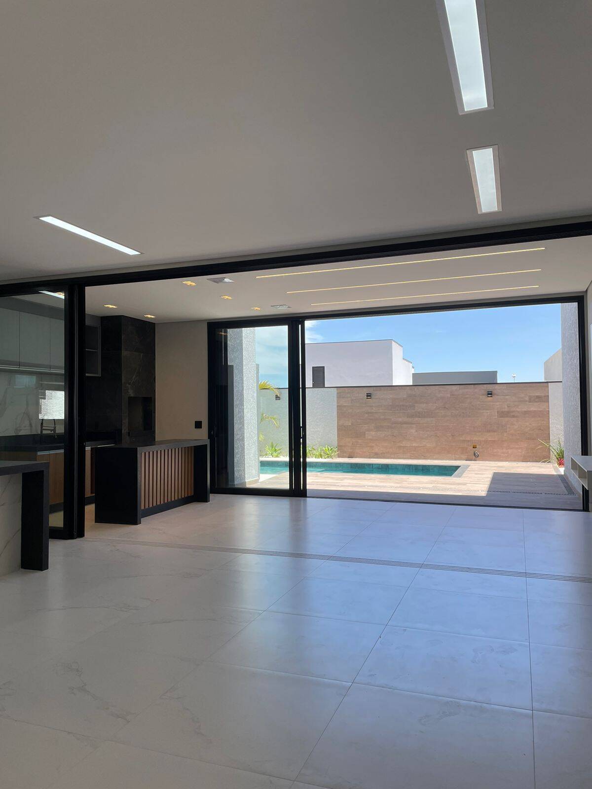 Casa de Condomínio à venda com 3 quartos, 271m² - Foto 9