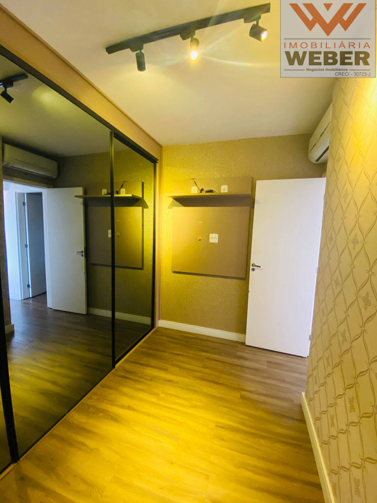 Apartamento à venda com 2 quartos, 61m² - Foto 12