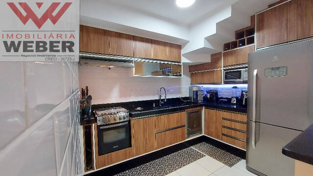 Sobrado à venda com 2 quartos, 90m² - Foto 4