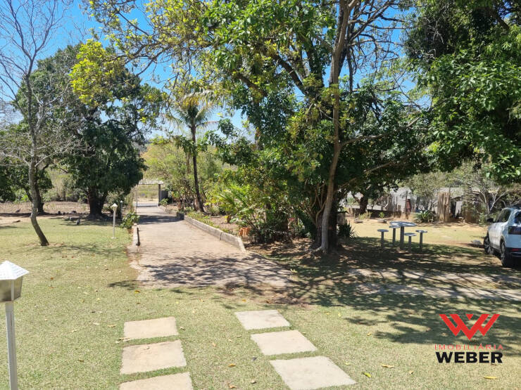 Fazenda à venda com 5 quartos, 300m² - Foto 2