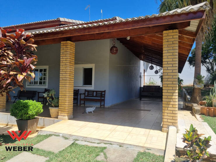 Fazenda à venda com 5 quartos, 300m² - Foto 4