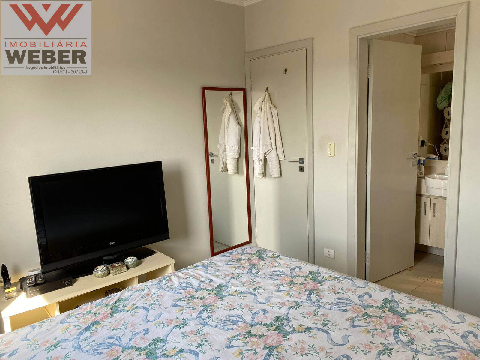 Apartamento à venda com 3 quartos, 198m² - Foto 15