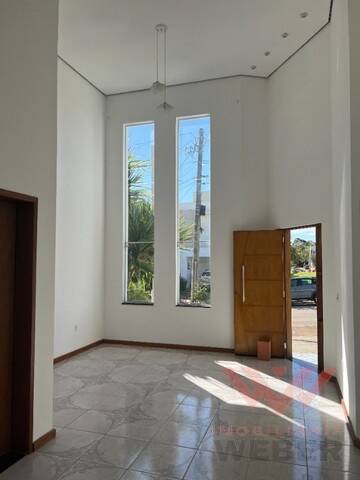 Casa de Condomínio para alugar com 3 quartos, 150m² - Foto 2