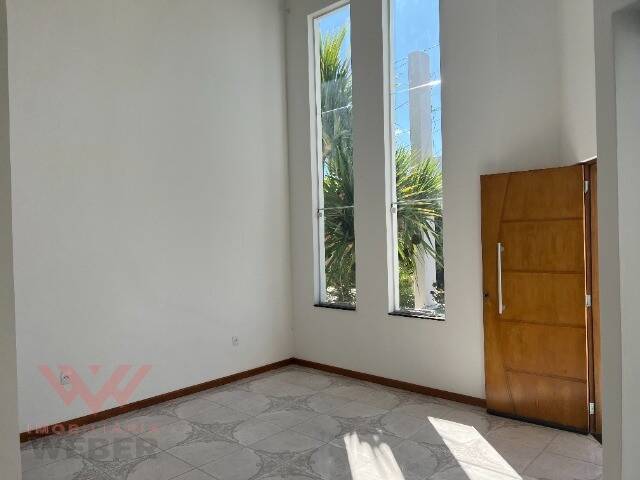 Casa de Condomínio para alugar com 3 quartos, 150m² - Foto 3