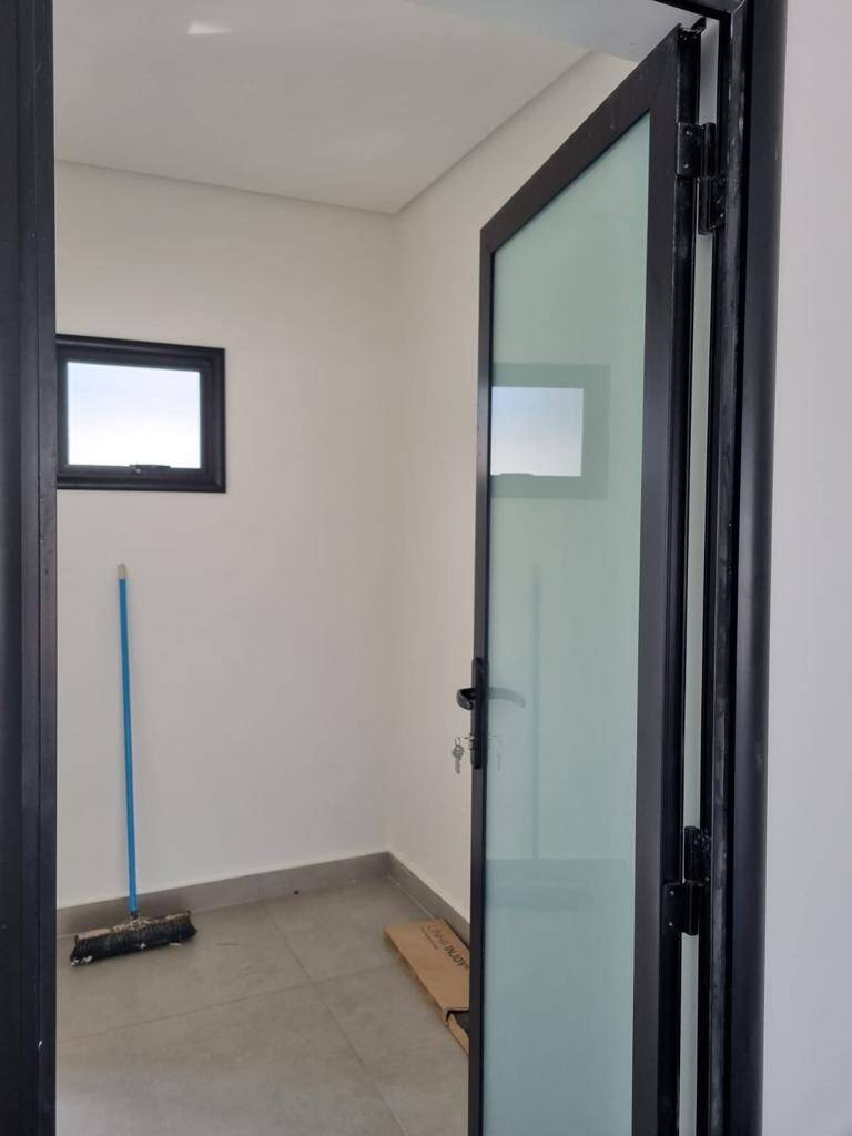 Casa de Condomínio à venda com 3 quartos, 260m² - Foto 15