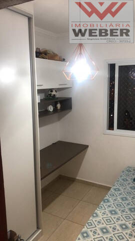 Apartamento à venda com 3 quartos, 75m² - Foto 4