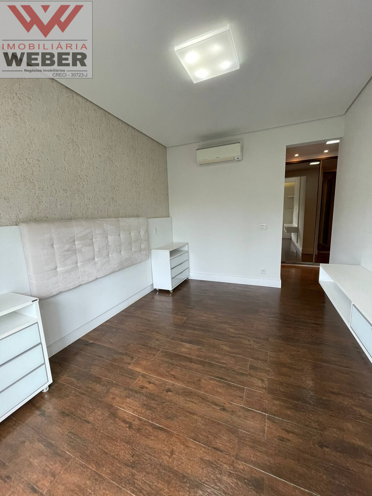 Apartamento à venda com 3 quartos, 196m² - Foto 33