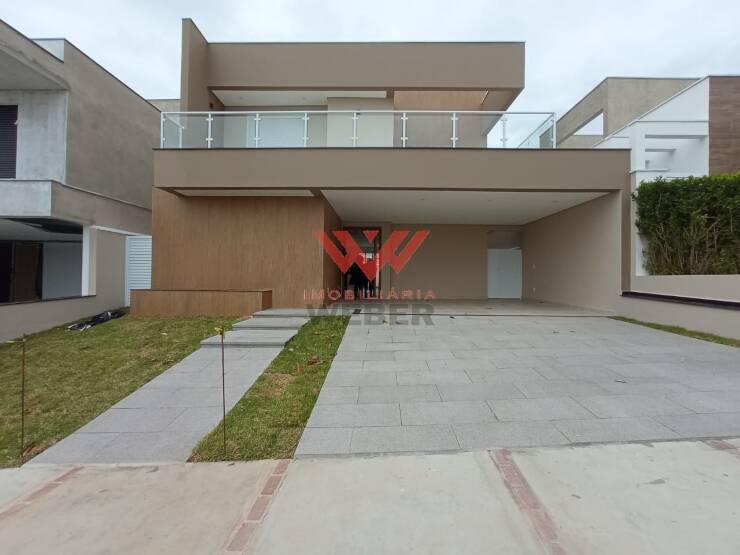 Casa de Condomínio à venda com 3 quartos, 251m² - Foto 1