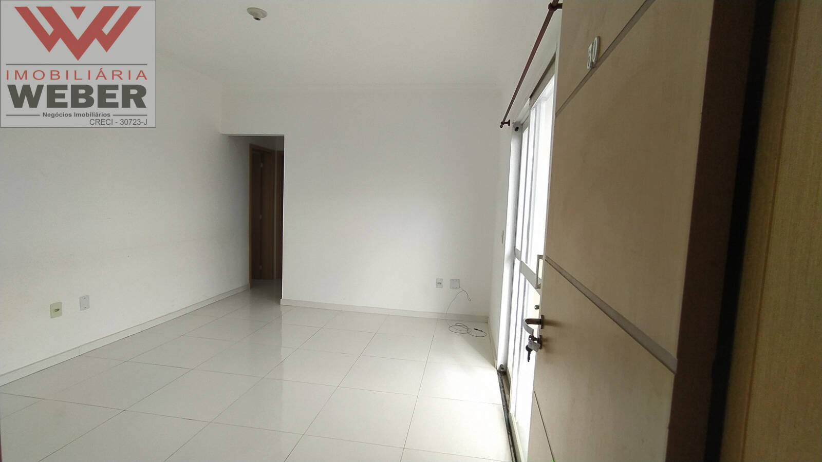 Apartamento à venda com 2 quartos, 69m² - Foto 1