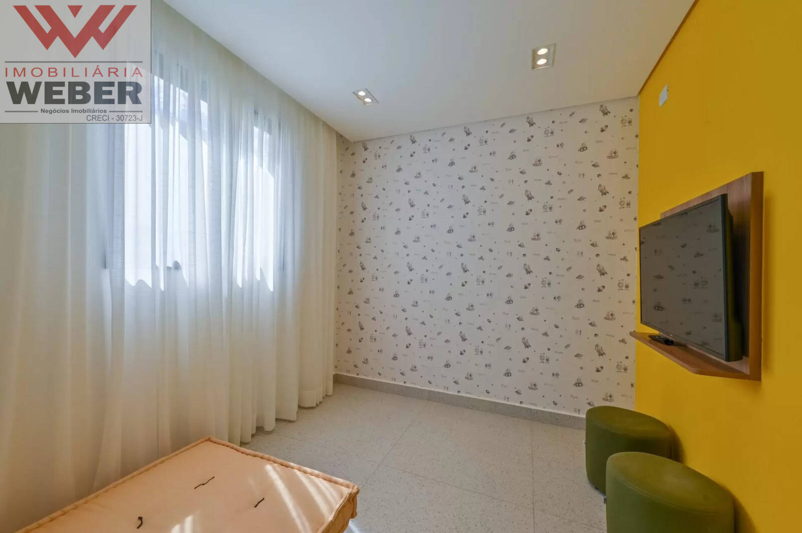 Apartamento à venda com 2 quartos, 62m² - Foto 3