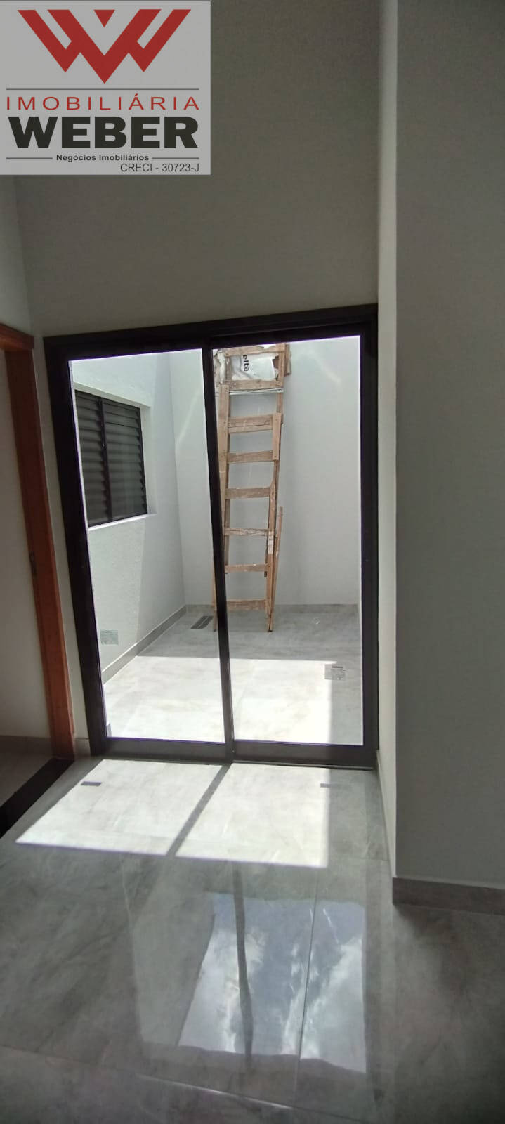 Casa de Condomínio à venda com 3 quartos, 93m² - Foto 1