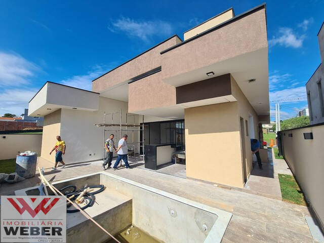 Casa de Condomínio à venda com 3 quartos, 225m² - Foto 4