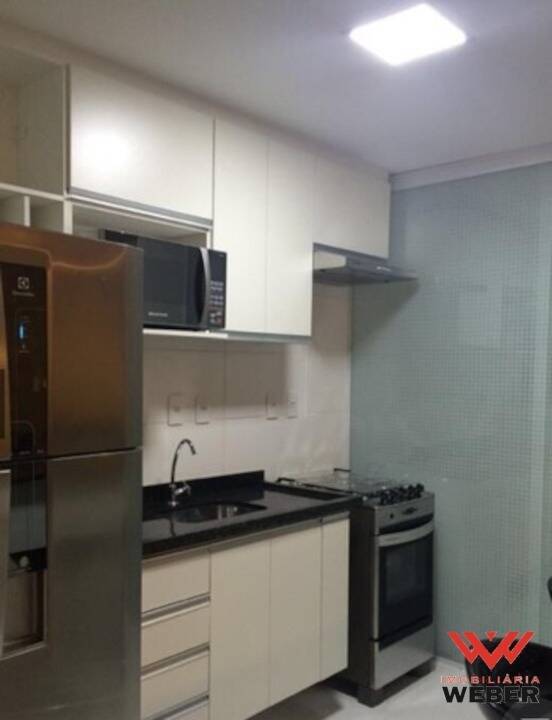 Apartamento à venda com 3 quartos, 70m² - Foto 4