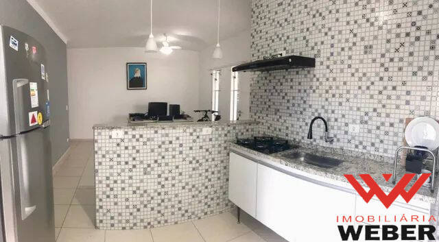 Casa à venda com 2 quartos, 200m² - Foto 6