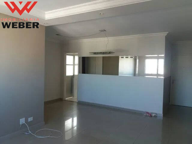 Apartamento à venda com 3 quartos, 85m² - Foto 1