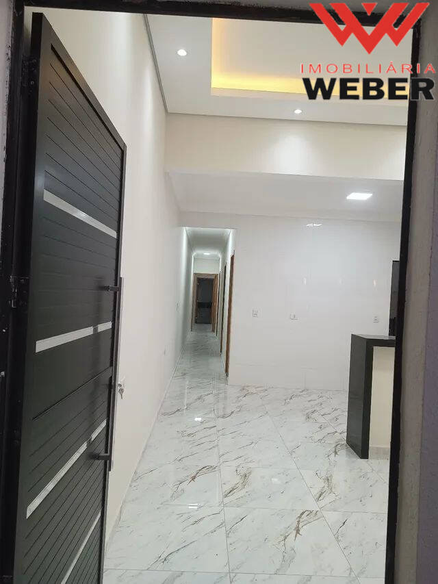 Casa à venda com 3 quartos, 84m² - Foto 5