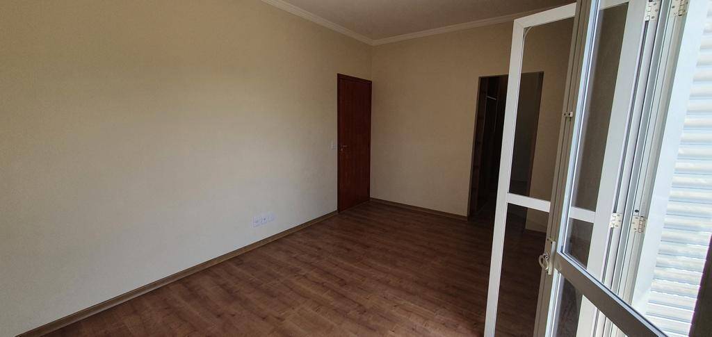 Casa de Condomínio à venda com 3 quartos, 224m² - Foto 6