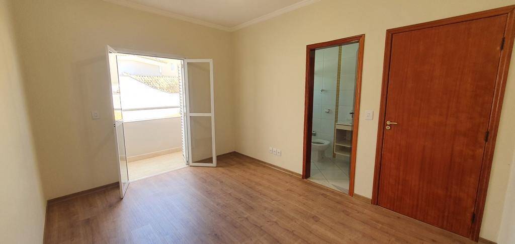 Casa de Condomínio à venda com 3 quartos, 224m² - Foto 7