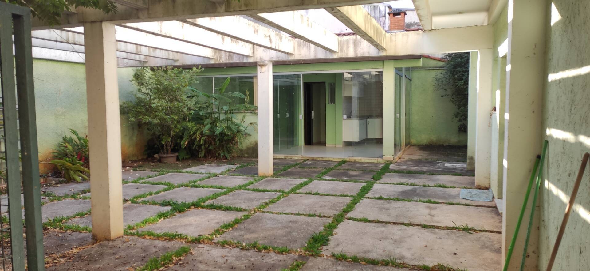 Prédio Inteiro à venda, 318m² - Foto 2