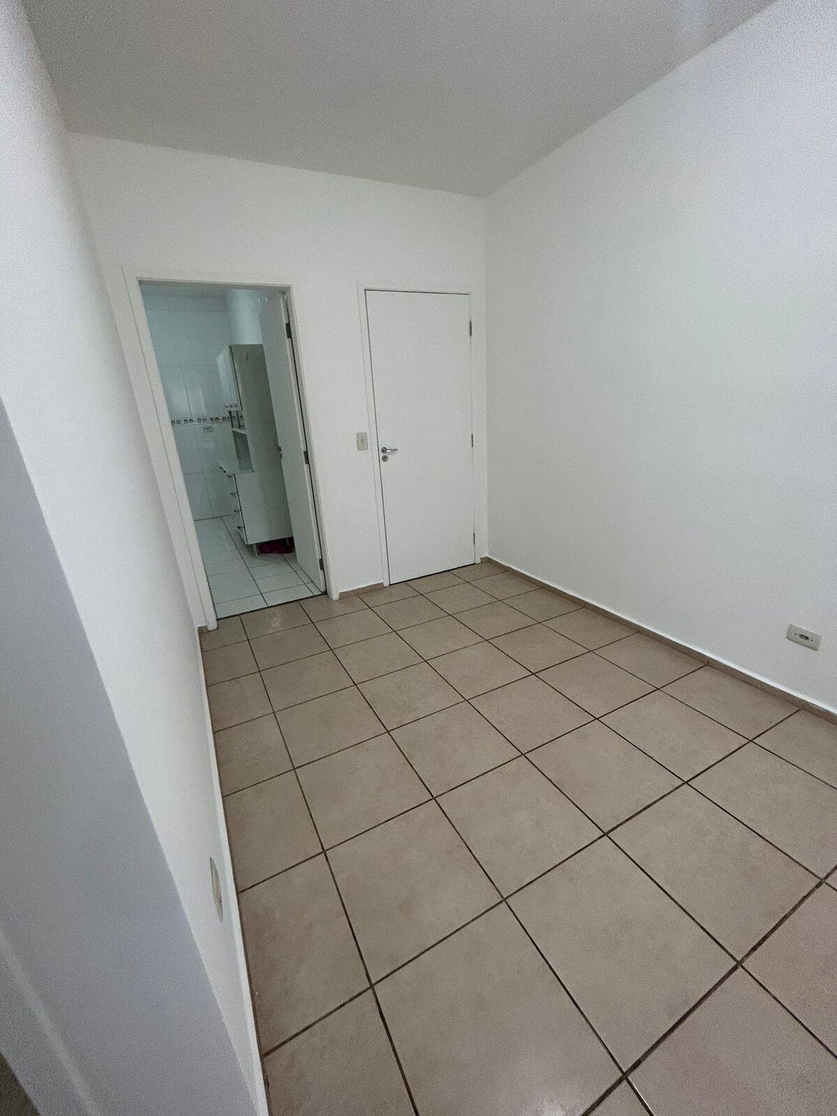 Apartamento à venda com 2 quartos, 49m² - Foto 2