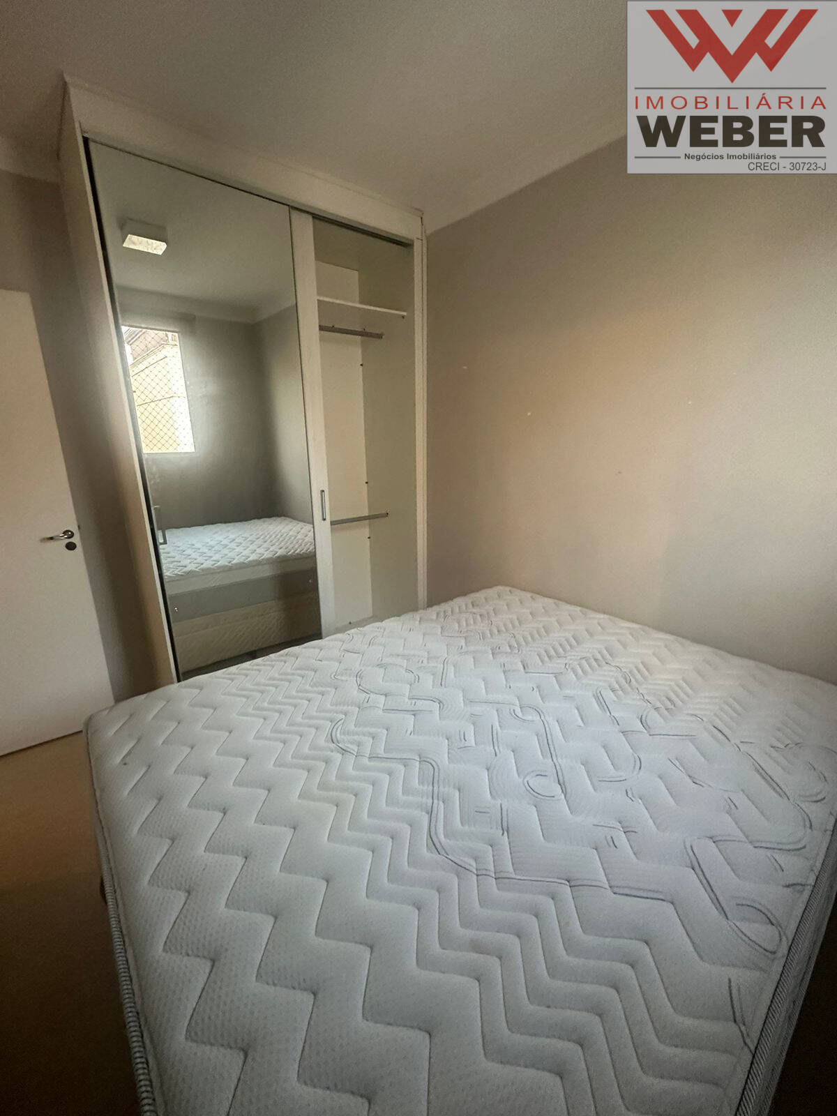 Apartamento à venda e aluguel com 3 quartos, 101m² - Foto 3