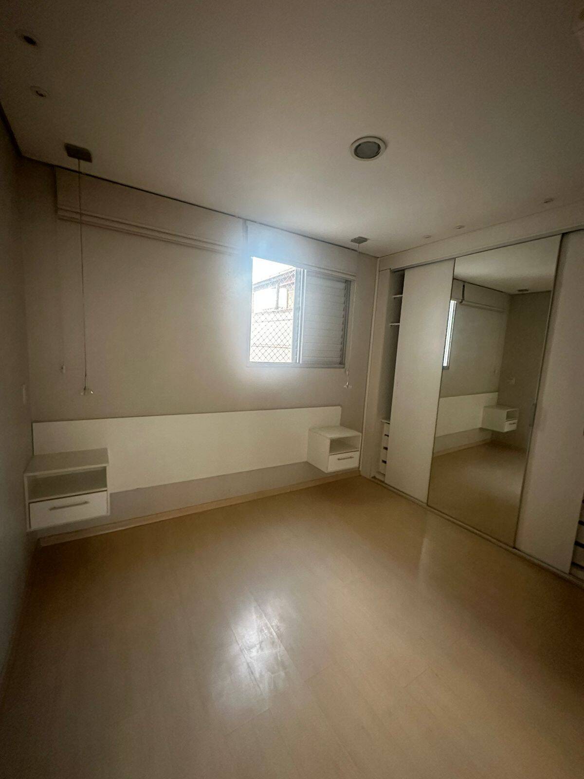 Apartamento à venda e aluguel com 3 quartos, 101m² - Foto 4