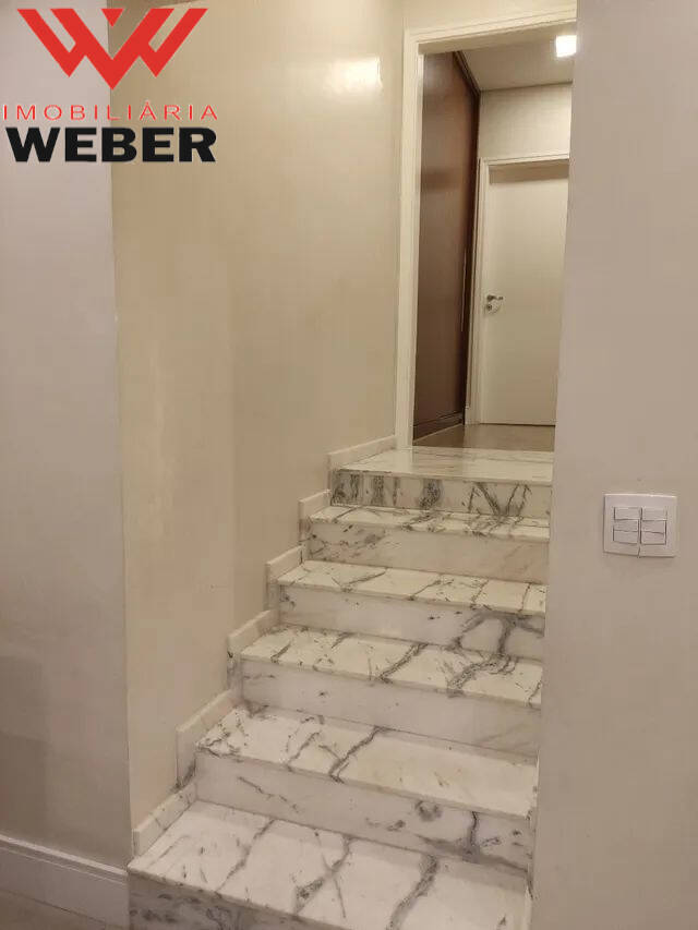 Casa à venda com 3 quartos, 220m² - Foto 10