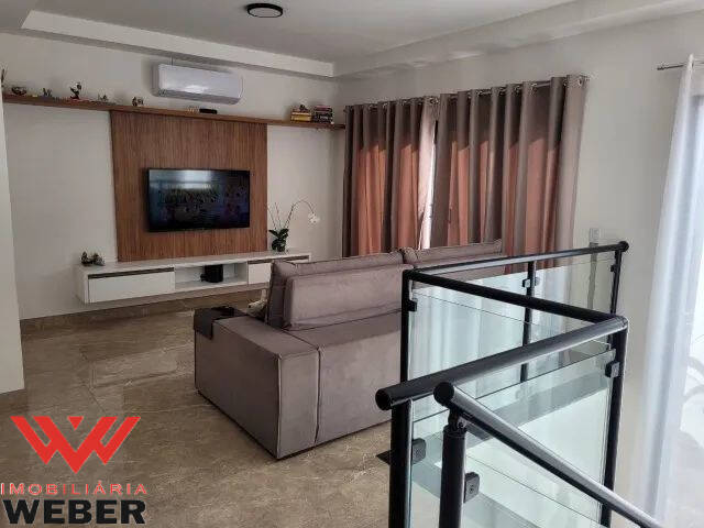 Casa à venda com 3 quartos, 161m² - Foto 4