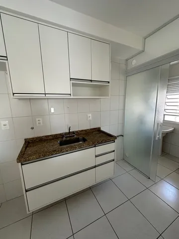 Apartamento para alugar com 3 quartos, 93m² - Foto 7