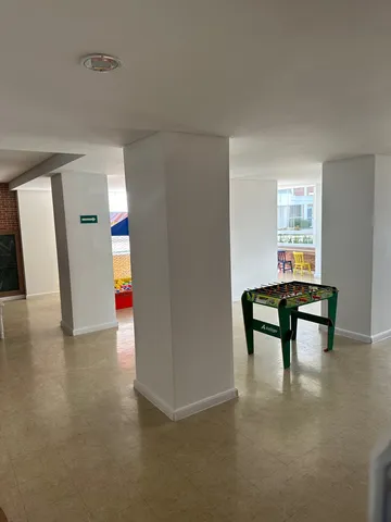 Apartamento para alugar com 3 quartos, 93m² - Foto 17