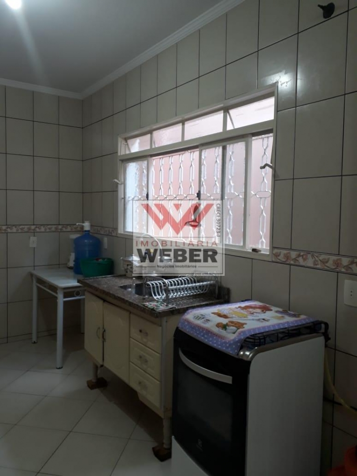 Casa à venda com 2 quartos, 250m² - Foto 17