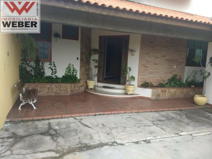 Casa à venda e aluguel com 4 quartos, 1320m² - Foto 2