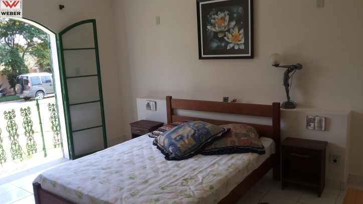 Casa à venda com 3 quartos, 340m² - Foto 15